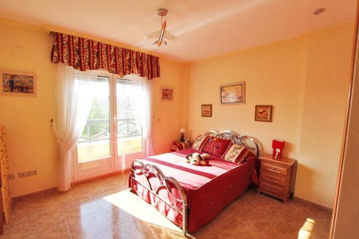 Image No.37-4 Bed Villa for sale