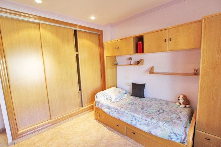 Image No.42-4 Bed Villa for sale