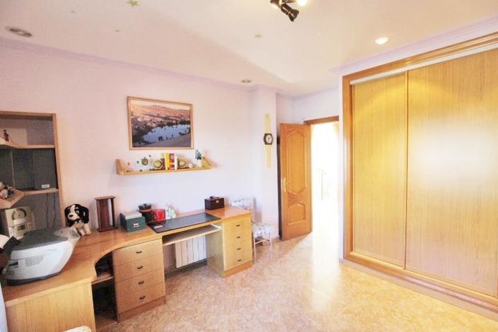Image No.43-4 Bed Villa for sale