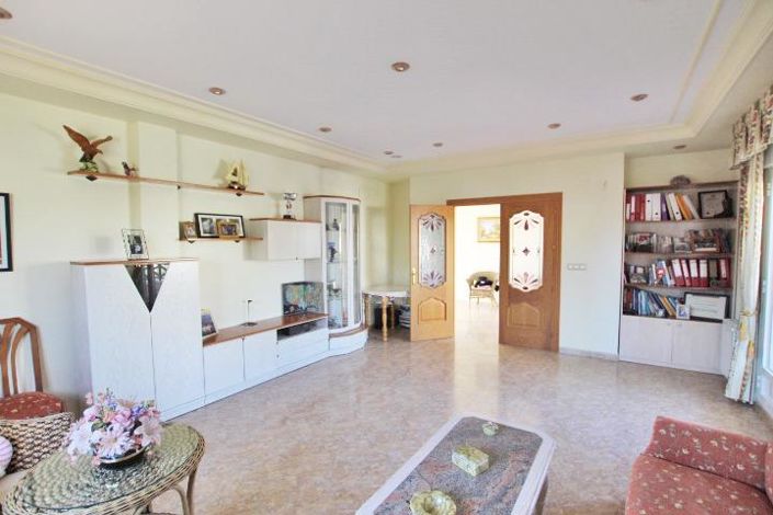 Image No.45-4 Bed Villa for sale