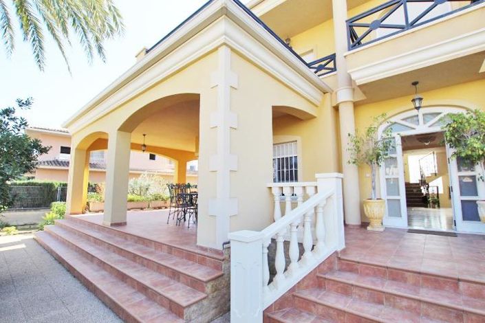 Image No.7-4 Bed Villa for sale