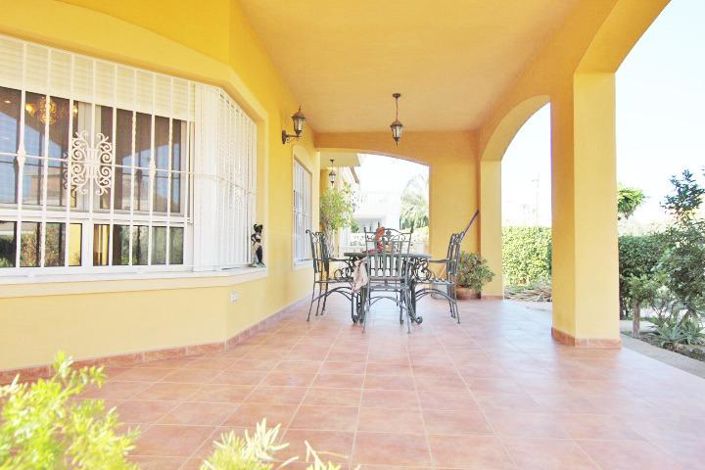 Image No.9-4 Bed Villa for sale