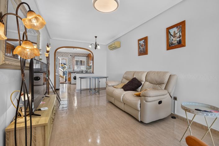 Image No.8-2 Bed Villa for sale