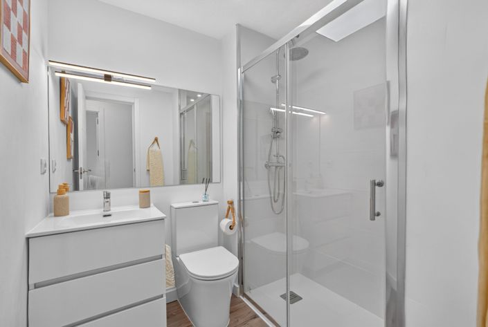 Image No.17-2 Bed Apartment for sale