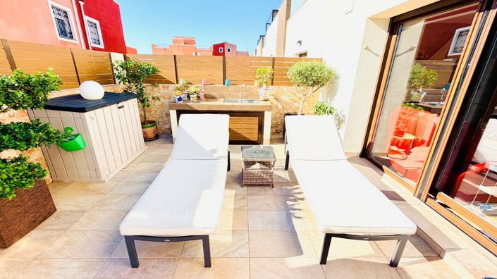 Image No.25-3 Bed Property for sale