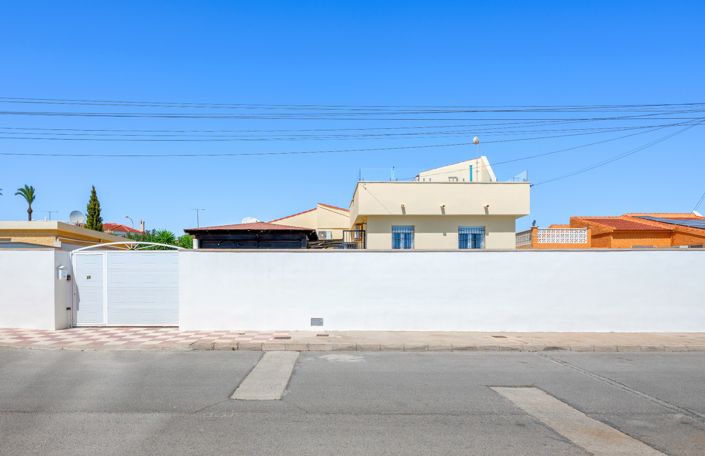 Image No.47-5 Bed Villa for sale