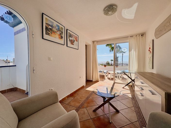 Image No.17-2 Bed Townhouse for sale
