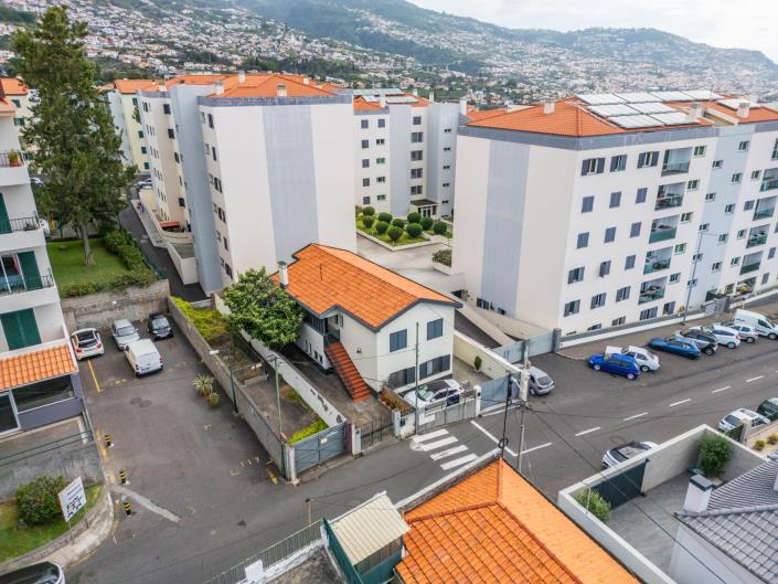 Image No.30-3 Bed Apartment for sale