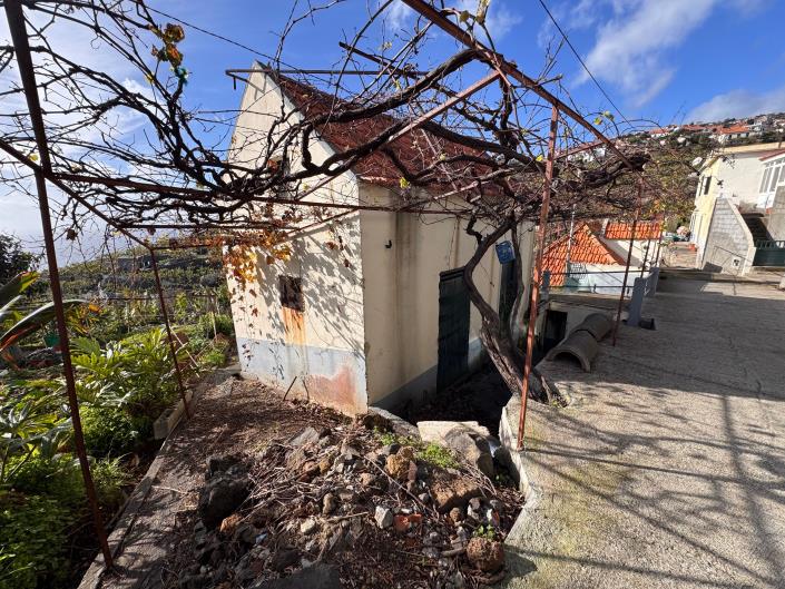 Image No.17-2 Bed Bungalow for sale