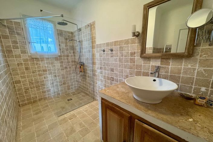 Image No.19-4 Bed House for sale