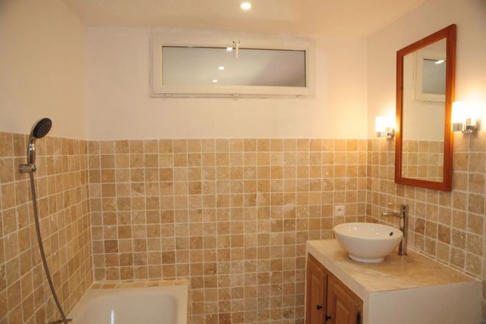 Image No.25-4 Bed House for sale