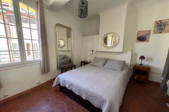 Image No.12-4 Bed House for sale