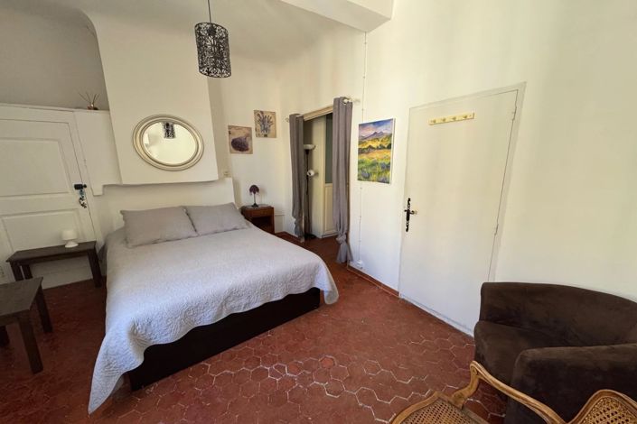 Image No.16-4 Bed House for sale