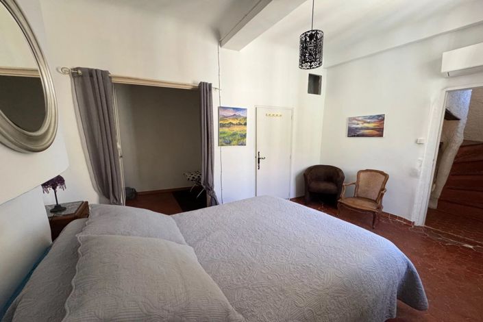 Image No.17-4 Bed House for sale