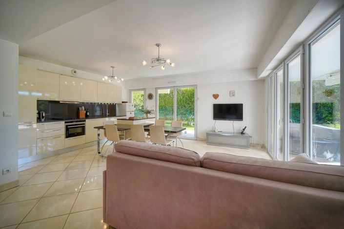 Image No.5-2 Bed Apartment for sale
