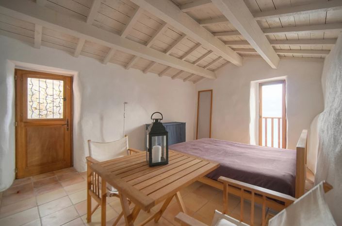 Image No.17-3 Bed House for sale