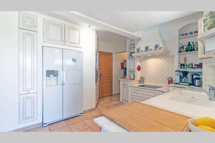 Image No.16-4 Bed House for sale