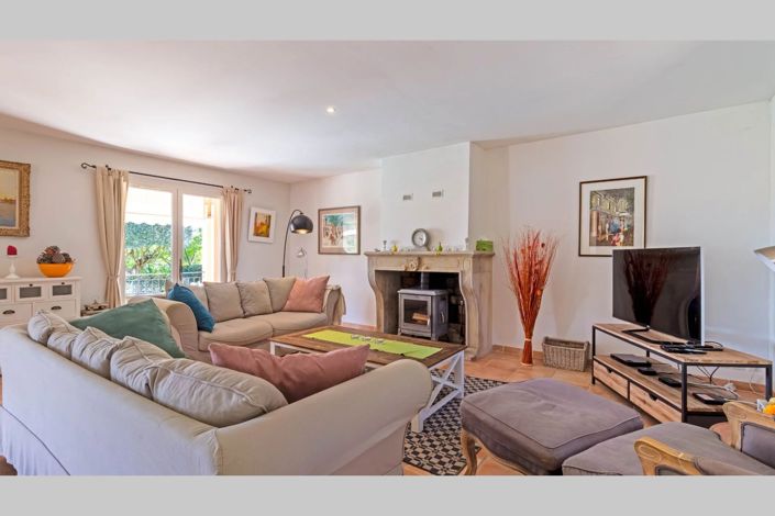 Image No.19-4 Bed House for sale