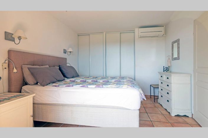 Image No.23-4 Bed House for sale