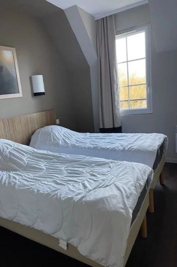 Image No.24-3 Bed House for sale