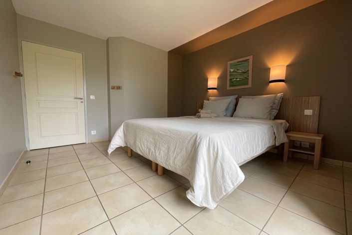 Image No.26-3 Bed House for sale