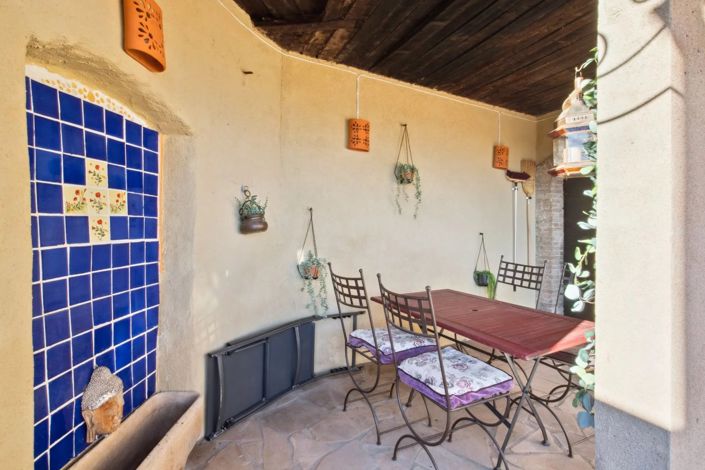 Image No.10-4 Bed House for sale