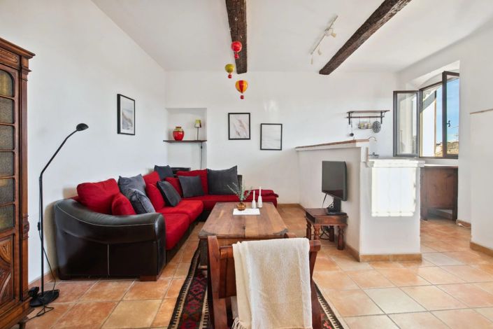 Image No.12-4 Bed House for sale