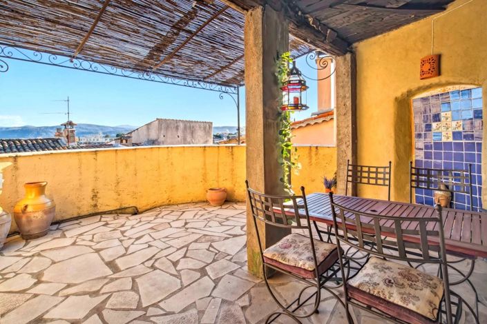 Image No.5-4 Bed House for sale