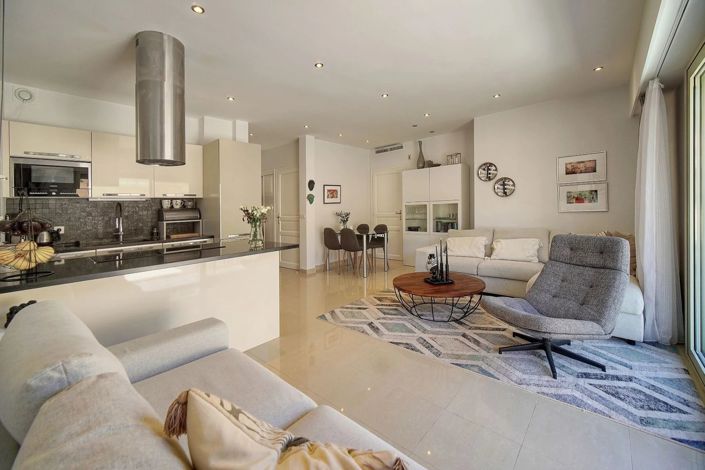 Image No.13-2 Bed Apartment for sale