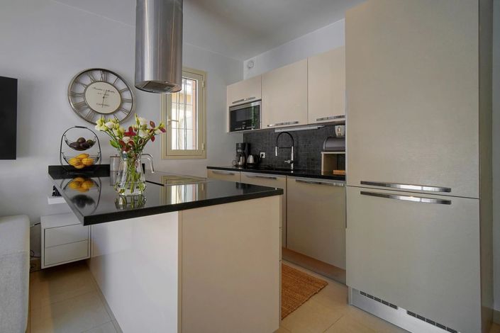 Image No.16-2 Bed Apartment for sale
