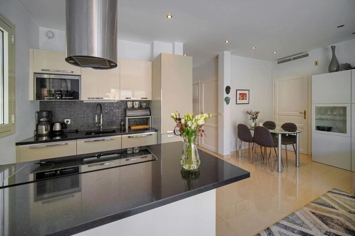 Image No.17-2 Bed Apartment for sale
