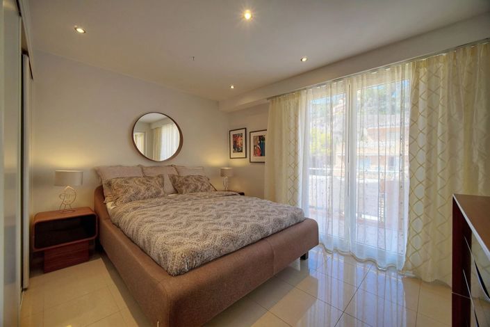 Image No.23-2 Bed Apartment for sale