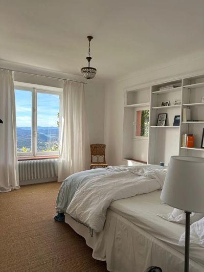 Image No.21-7 Bed House for sale