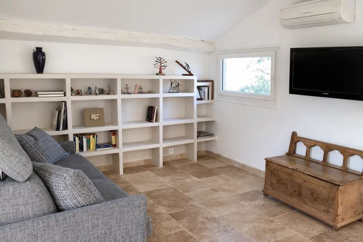 Image No.17-3 Bed House for sale