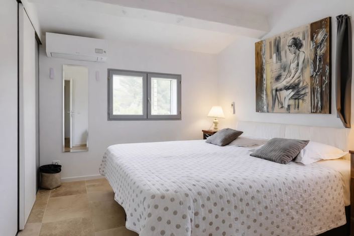 Image No.20-3 Bed House for sale