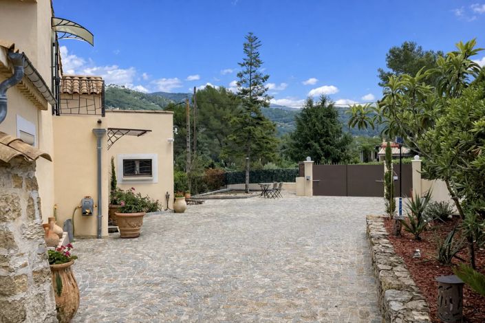 Image No.7-3 Bed House for sale