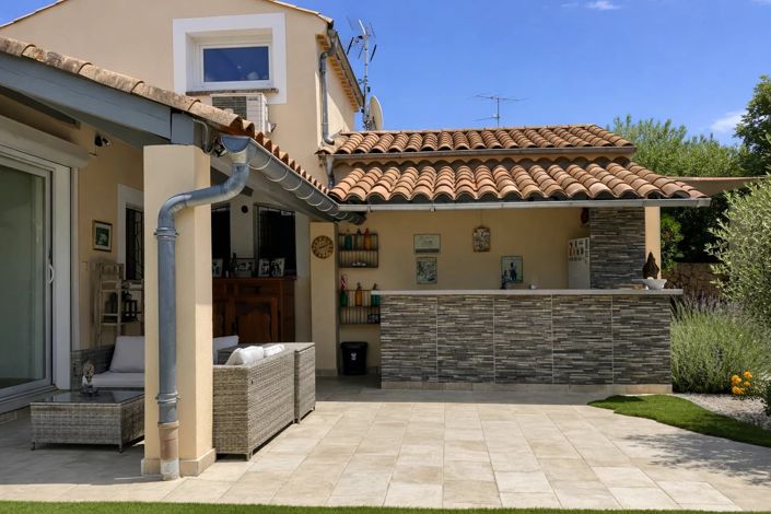 Image No.8-3 Bed House for sale