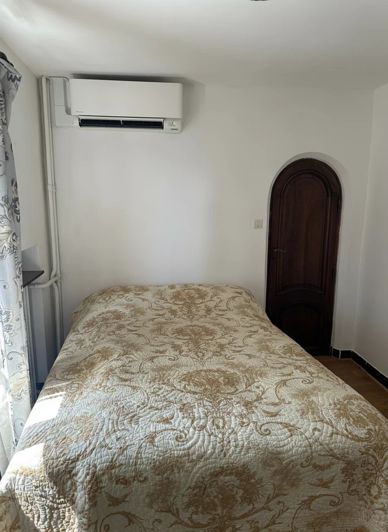 Image No.17-5 Bed House for sale