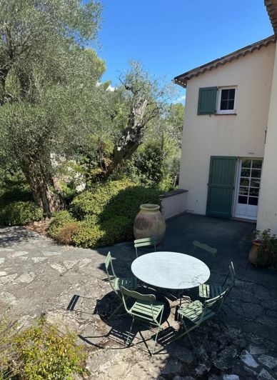 Image No.20-5 Bed House for sale