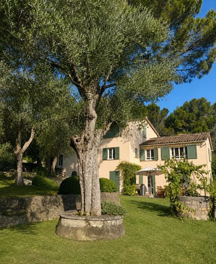 Image No.2-5 Bed House for sale