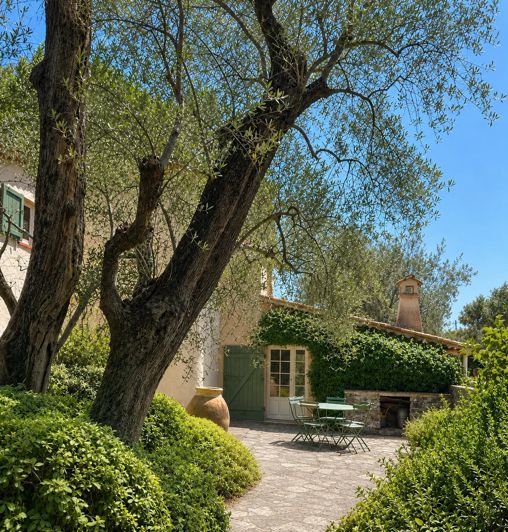 Image No.8-5 Bed House for sale
