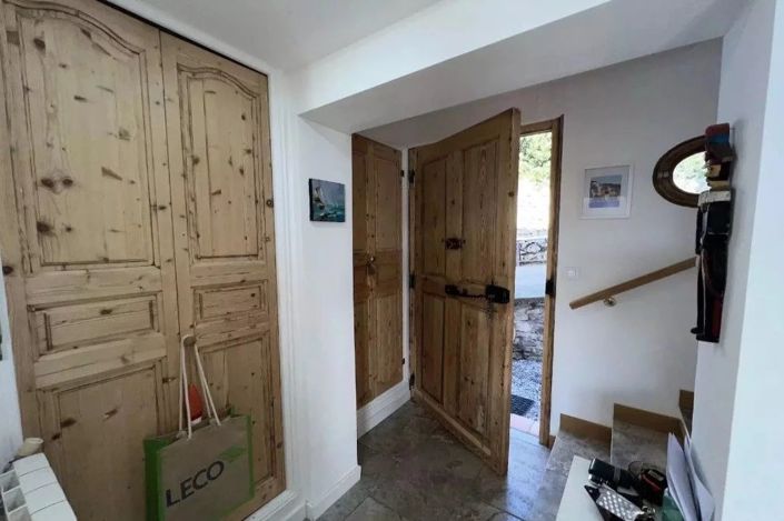 Image No.7-4 Bed House for sale