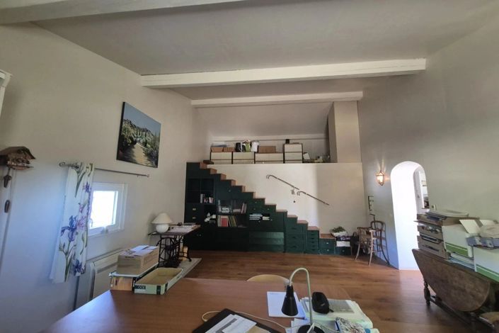 Image No.20-4 Bed House for sale