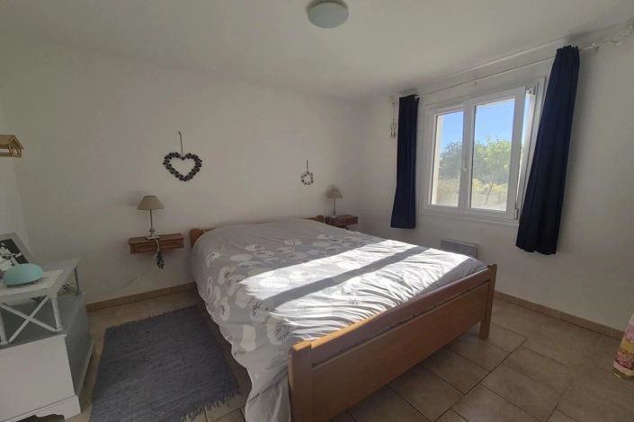 Image No.23-4 Bed House for sale