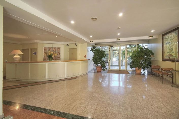 Image No.23-1 Bed Apartment for sale