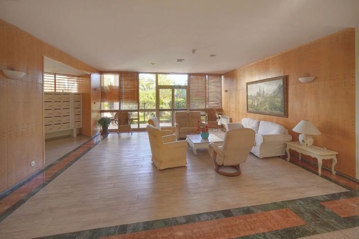 Image No.24-1 Bed Apartment for sale