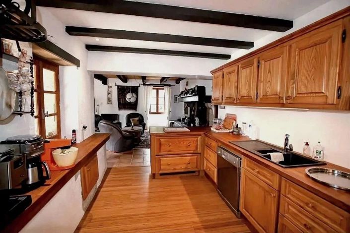 Image No.10-5 Bed House for sale