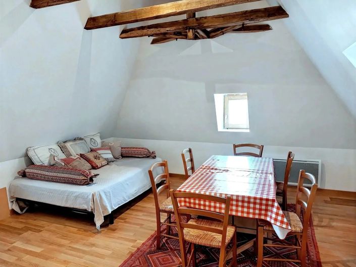 Image No.17-5 Bed House for sale