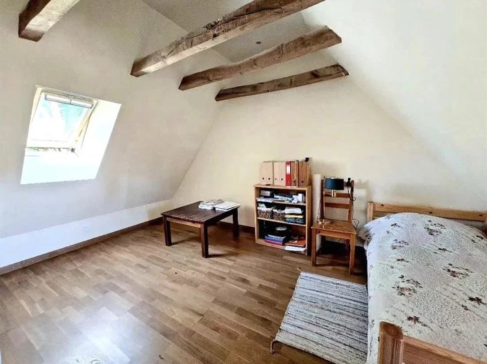 Image No.18-5 Bed House for sale