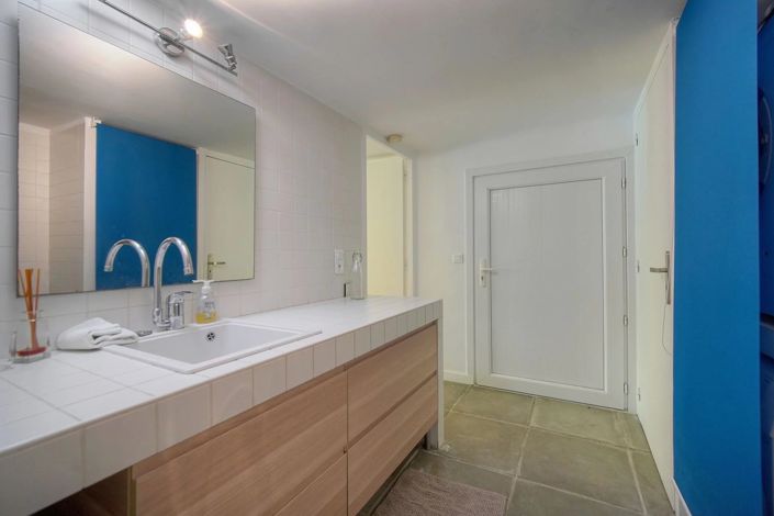 Image No.20-4 Bed Apartment for sale